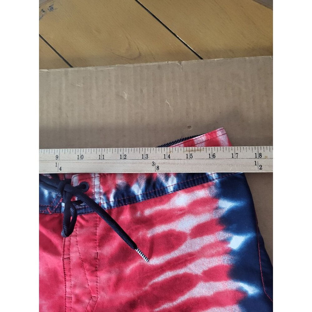 Volcom Mens SZ 33 Mod-Tech Quatro De Julio Red White Blue Tie Dye Swim Trunks - Picture 5 of 8